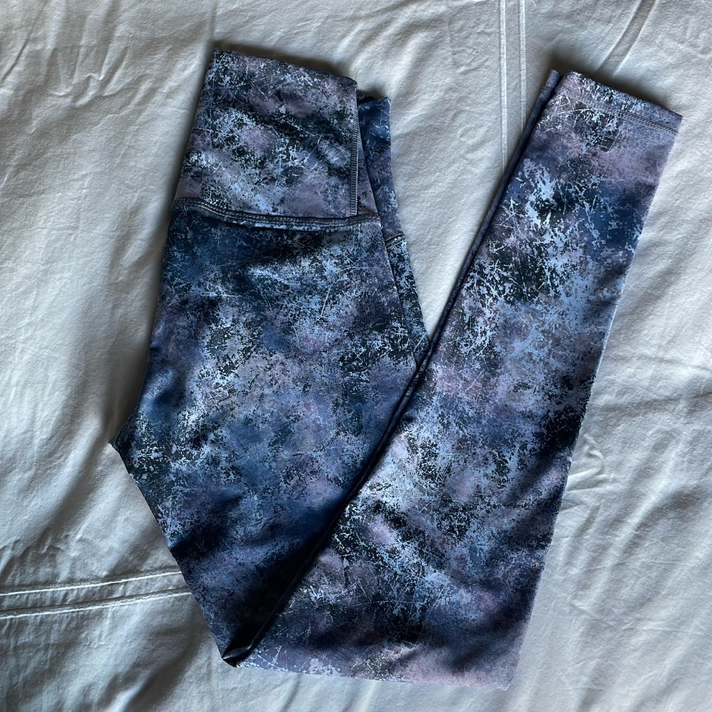 Beautiful abstract print leggings